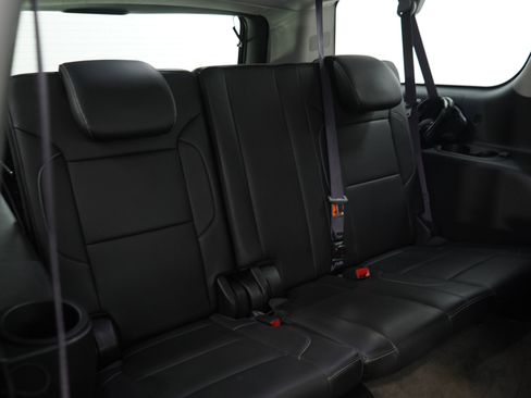Used 2015 GMC Yukon XL SLT w/ Open Road Package AWD/4WD image 15