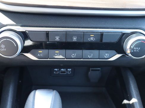 Used 2024 Nissan Altima 2.5 SV image 19