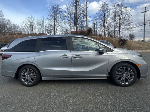 New 2026 Honda Odyssey Elite image 6