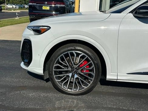 Used 2025 Audi SQ5 Premium Plus w/ Premium Plus Package AWD/4WD image 7