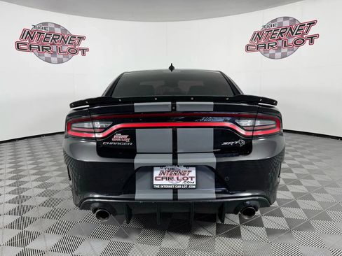 Used 2018 Dodge Charger SRT Hellcat RWD image 6