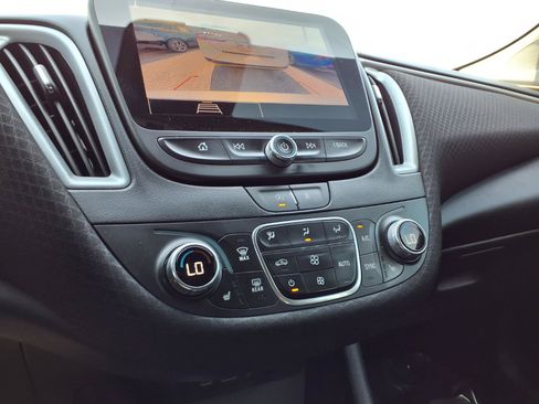 Used 2024 Chevrolet Malibu LT FWD image 6
