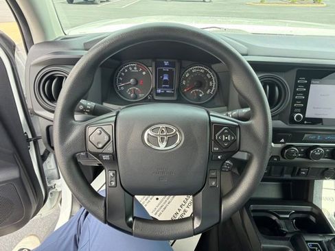 Used 2023 Toyota Tacoma SR AWD/4WD image 19