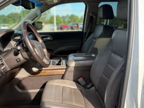 Used 2020 GMC Yukon XL Denali w/ Open Road Package RWD image 28