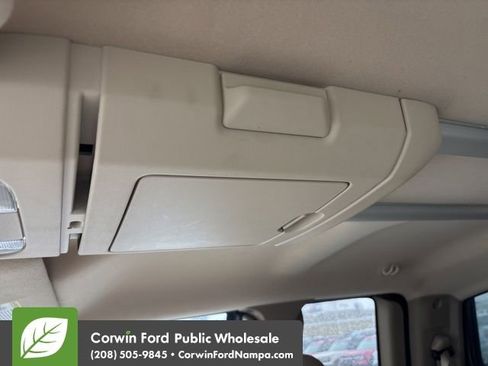 Used 2005 Ford F150 Lariat image 16