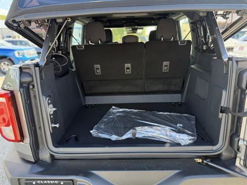 New 2025 Ford Bronco 4-Door AWD/4WD image 4