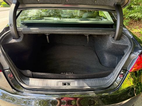 Used 2017 Nissan Maxima SR w/ Midnight Edition image 7