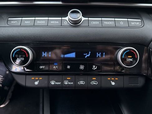 Certified 2023 Hyundai Elantra SEL w/ Convenience Package image 32