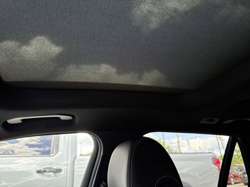 Used 2018 Mercedes-Benz GLC 300 image 11