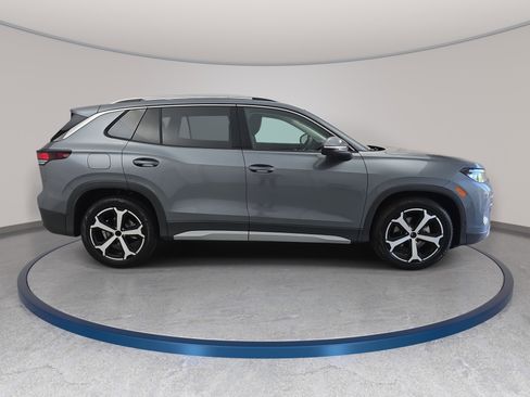 New 2026 Volkswagen Tiguan SE FWD image 4