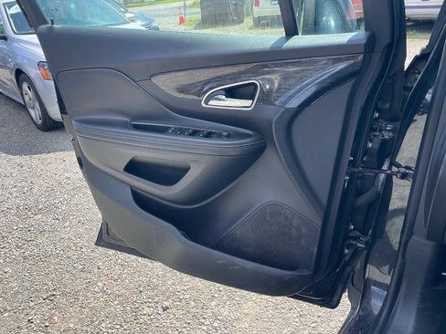 Used 2014 Buick Encore FWD image 22