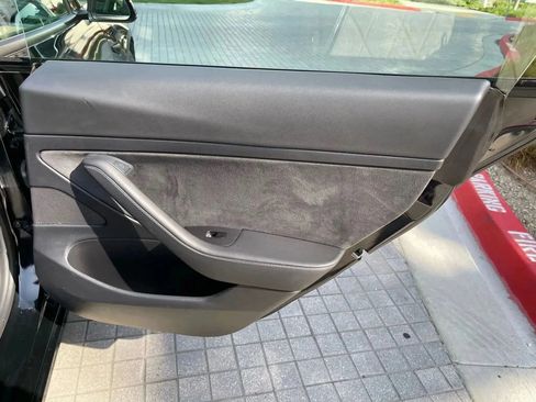 Used 2023 Tesla Model 3 Standard Range RWD image 31