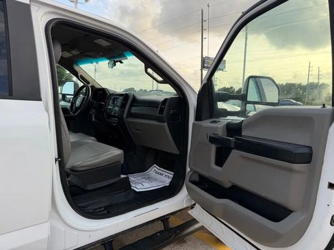 Used 2018 Ford F350 XL w/ Power Equipment Group AWD/4WD image 17