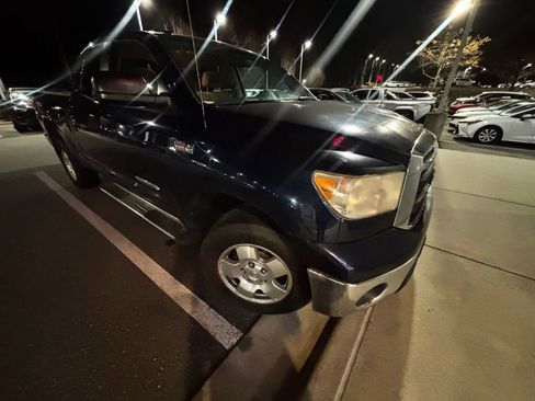 Used 2011 Toyota Tundra 4x4 Double Cab image 16