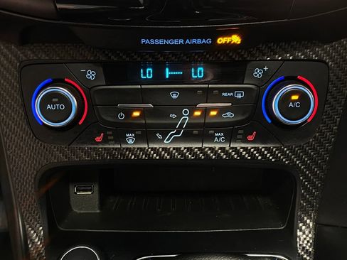 Used 2017 Ford Focus RS AWD/4WD image 25
