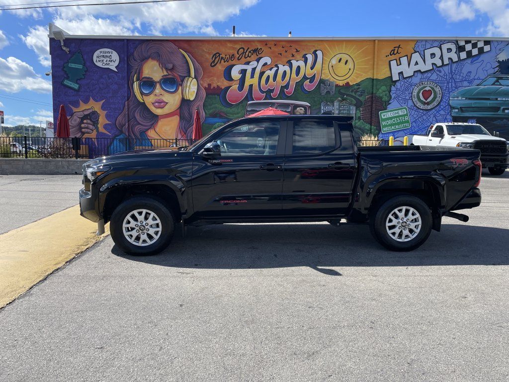 Used 2024 Toyota Tacoma SR5 AWD/4WD image 2