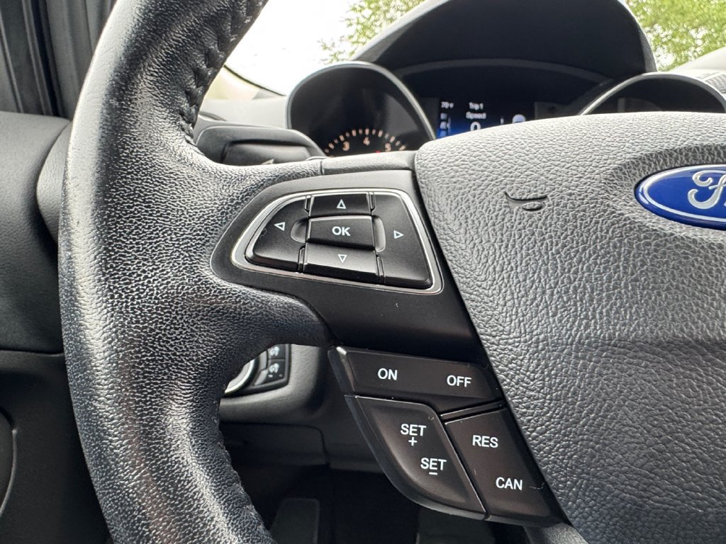 Used 2017 Ford Escape SE w/ SE Leather Comfort Package AWD/4WD image 13
