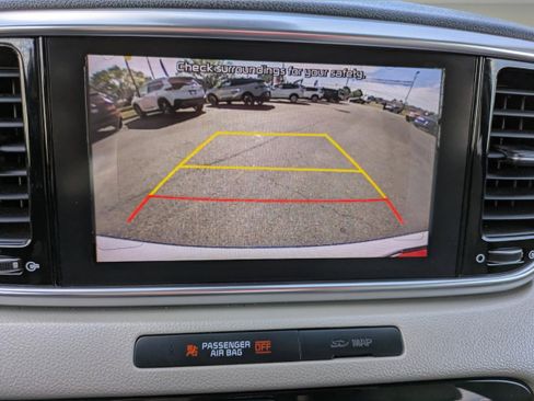 Used 2020 Kia Sportage EX w/ EX Technology Package image 31