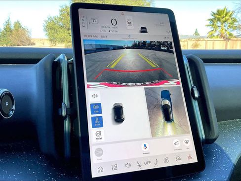 New 2025 Volvo EX30 Ultra w/ Protection Package Premier image 20