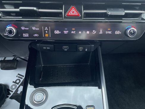 Used 2023 Kia Niro Wind w/ Wind Preserve Package FWD image 16