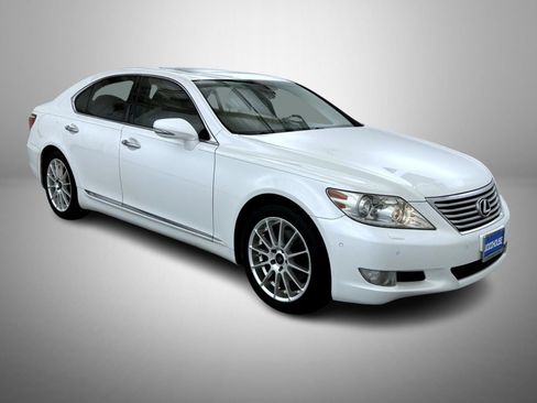 Used 2011 Lexus LS 460 image 3