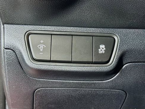 Certified 2023 Kia Forte LXS image 10