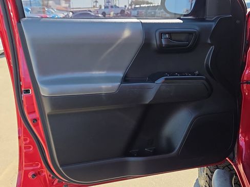 Used 2021 Toyota Tacoma SR w/ SR Convenience Package RWD image 13