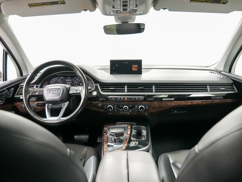 Used 2017 Audi Q7 3.0T Premium Plus w/ Premium Plus Package AWD/4WD image 21