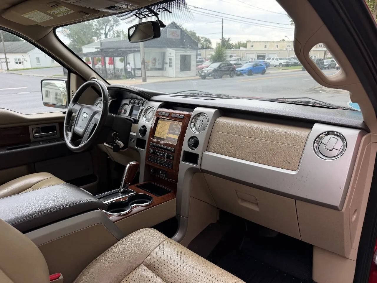 Used 2010 Ford F150 Lariat AWD/4WD image 29