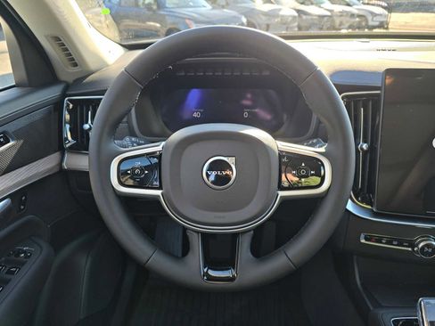 New 2026 Volvo XC90 T8 Plus w/ Protection Package Premier AWD/4WD image 19