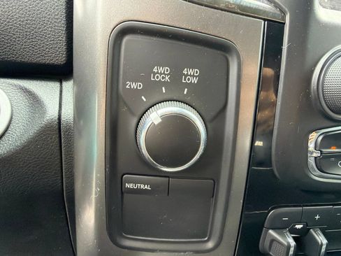Used 2018 RAM 2500 Laramie w/ Sport Appearance Group AWD/4WD image 14