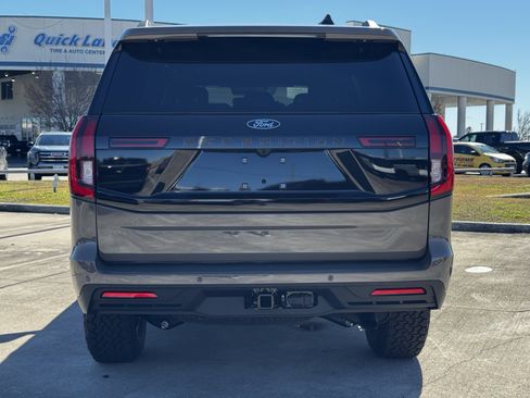 New 2026 Ford Expedition Tremor image 9