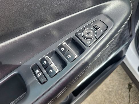 Used 2020 Hyundai Santa Fe Limited FWD image 14