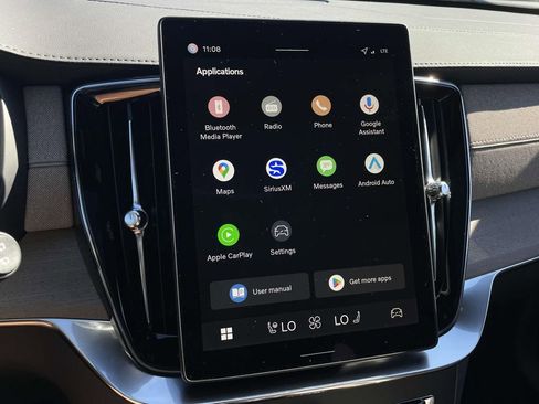 New 2026 Volvo XC90 B6 Core image 17