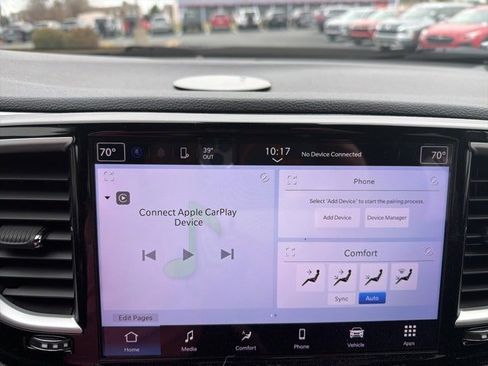 Used 2021 Chrysler Pacifica Touring w/ Uconnect Theater Family Group image 15