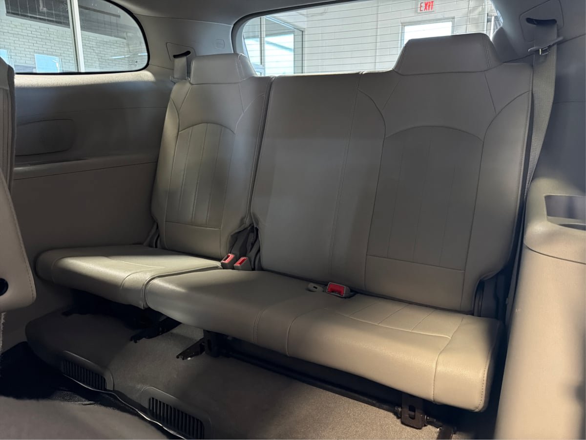 Used 2016 Buick Enclave Premium AWD/4WD image 31