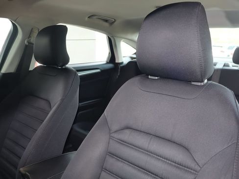Used 2015 Ford Fusion SE FWD image 15
