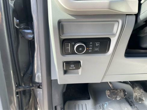 Used 2022 Ford F150 XLT w/ Trailer Tow Package AWD/4WD image 13