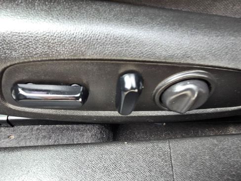 Used 2019 Chevrolet Malibu LT FWD image 32