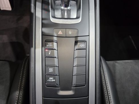 Used 2015 Porsche 911 GT3 image 17