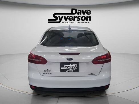 Used 2016 Ford Focus SE image 3