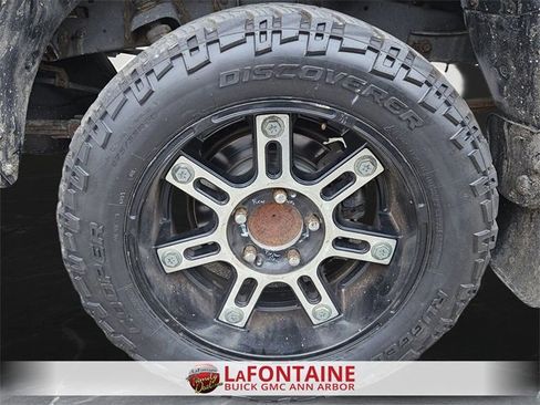 Used 2010 Toyota Tundra Limited w/ Platinum Pkg image 27