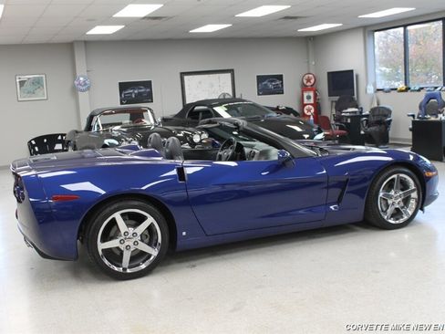 Used 2006 Chevrolet Corvette Convertible image 9