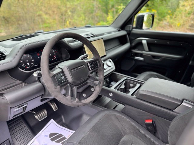 Used 2024 Land Rover Defender 110 Carpathian Edition AWD/4WD image 9