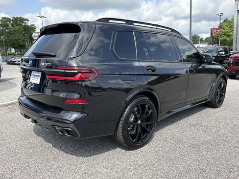 Used 2025 BMW X7 M60i AWD/4WD image 3