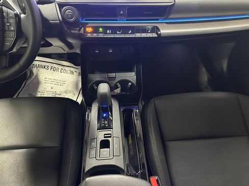 Used 2025 Toyota Prius XLE image 40