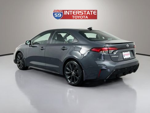 Certified 2025 Toyota Corolla XSE FWD image 5