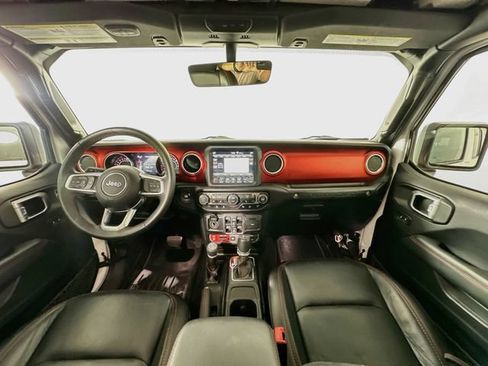 Used 2019 Jeep Wrangler Unlimited Rubicon AWD/4WD image 3