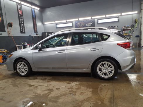 Used 2017 Subaru Impreza 2.0i Premium image 2