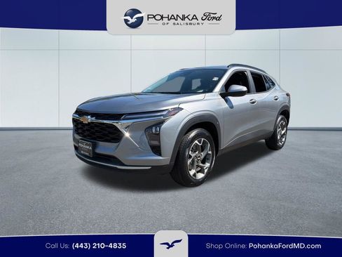 Used 2025 Chevrolet Trax LT w/ LT Convenience Package FWD image 1